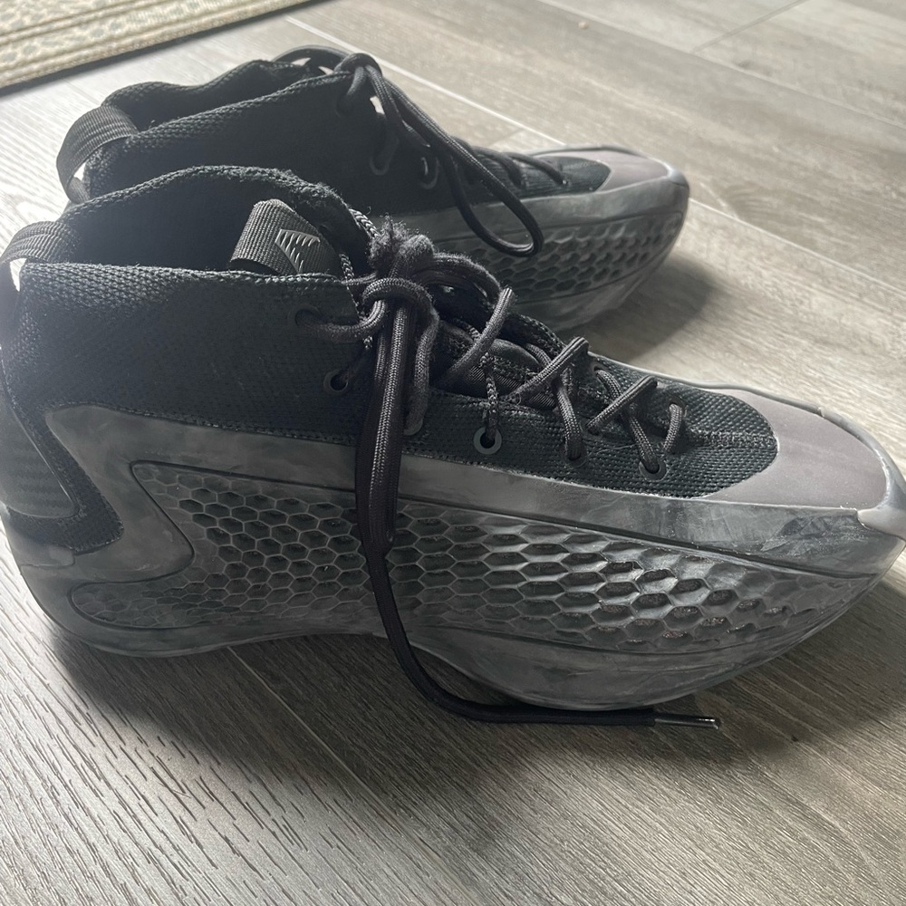 Men's AE 1 Core Black Charcoal Carbon Basketball Shoes.